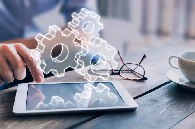 터미널 보드는 간소화된 디지털 허브로 작업 공간 효율성을 혁신합니다.